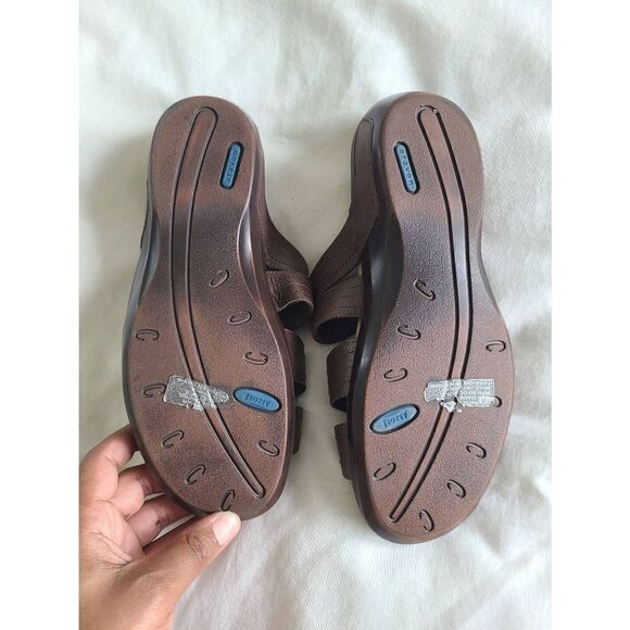 Aravon Kendall Slide Sandals Women's US 8B Brown Leather Upper Comfort WSK10BZ - Picture 5 of 6